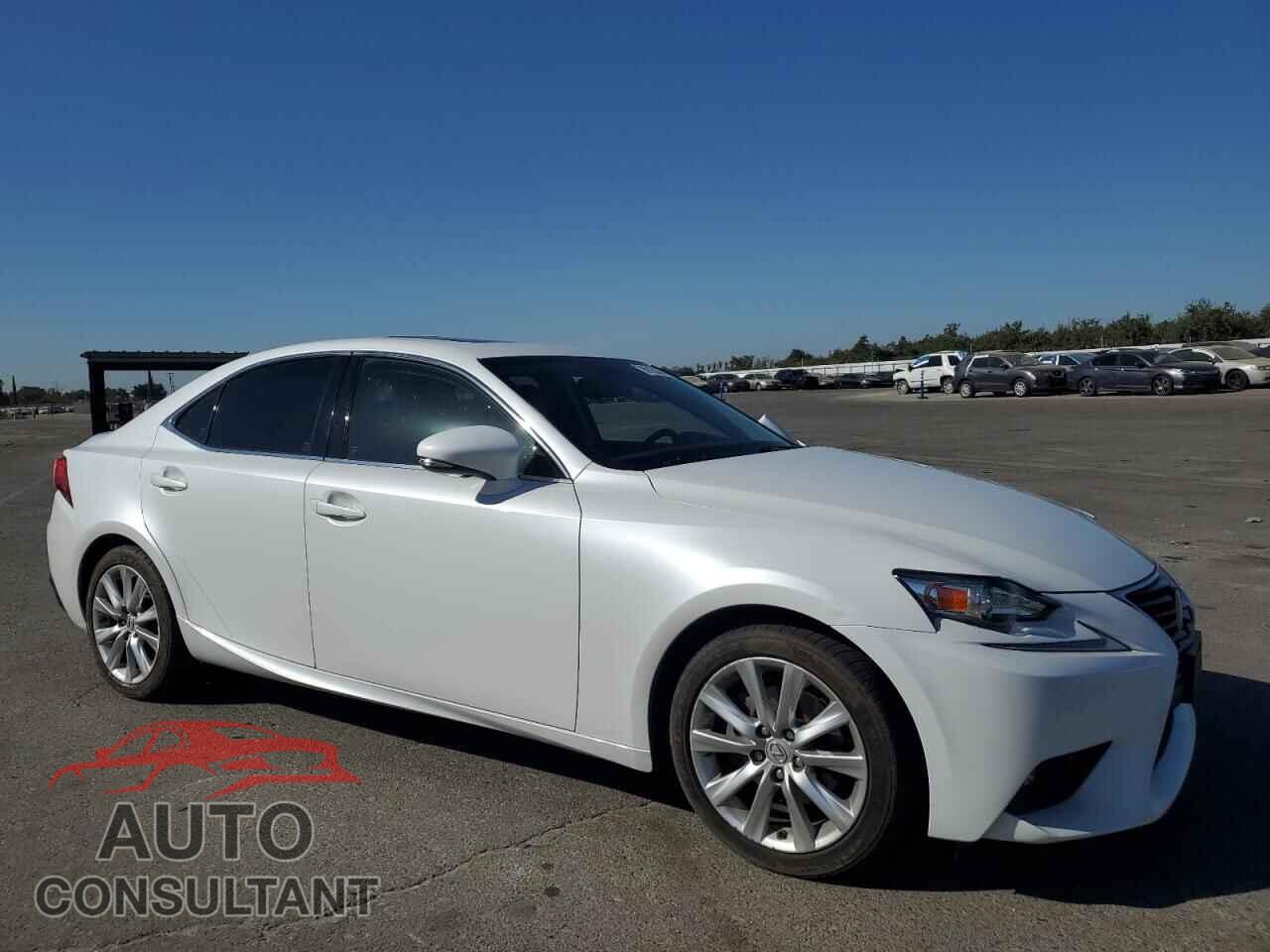LEXUS IS 2015 - JTHBF1D20F5062646