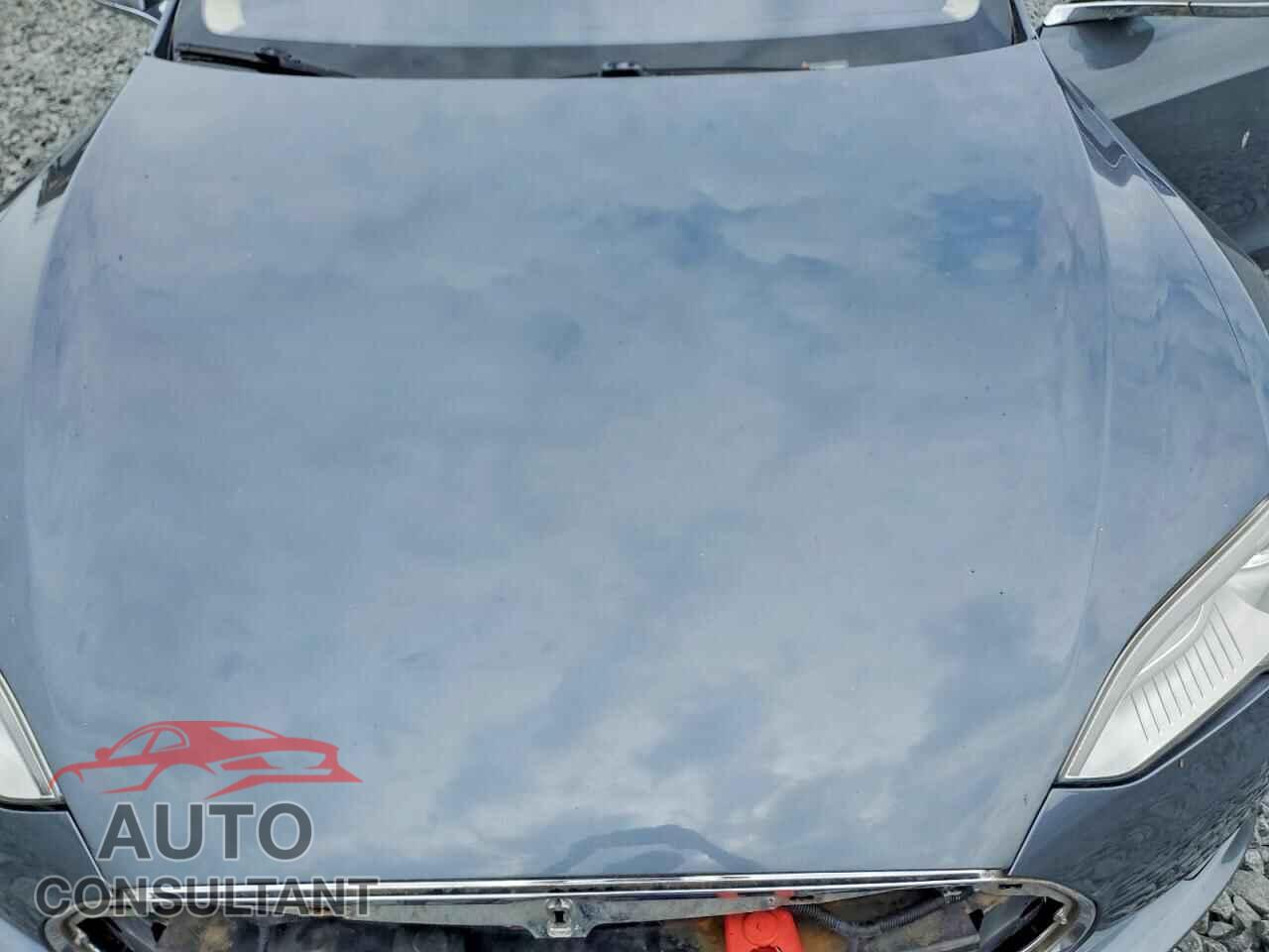 TESLA MODEL S 2013 - 5YJSA1DP0DFP21655