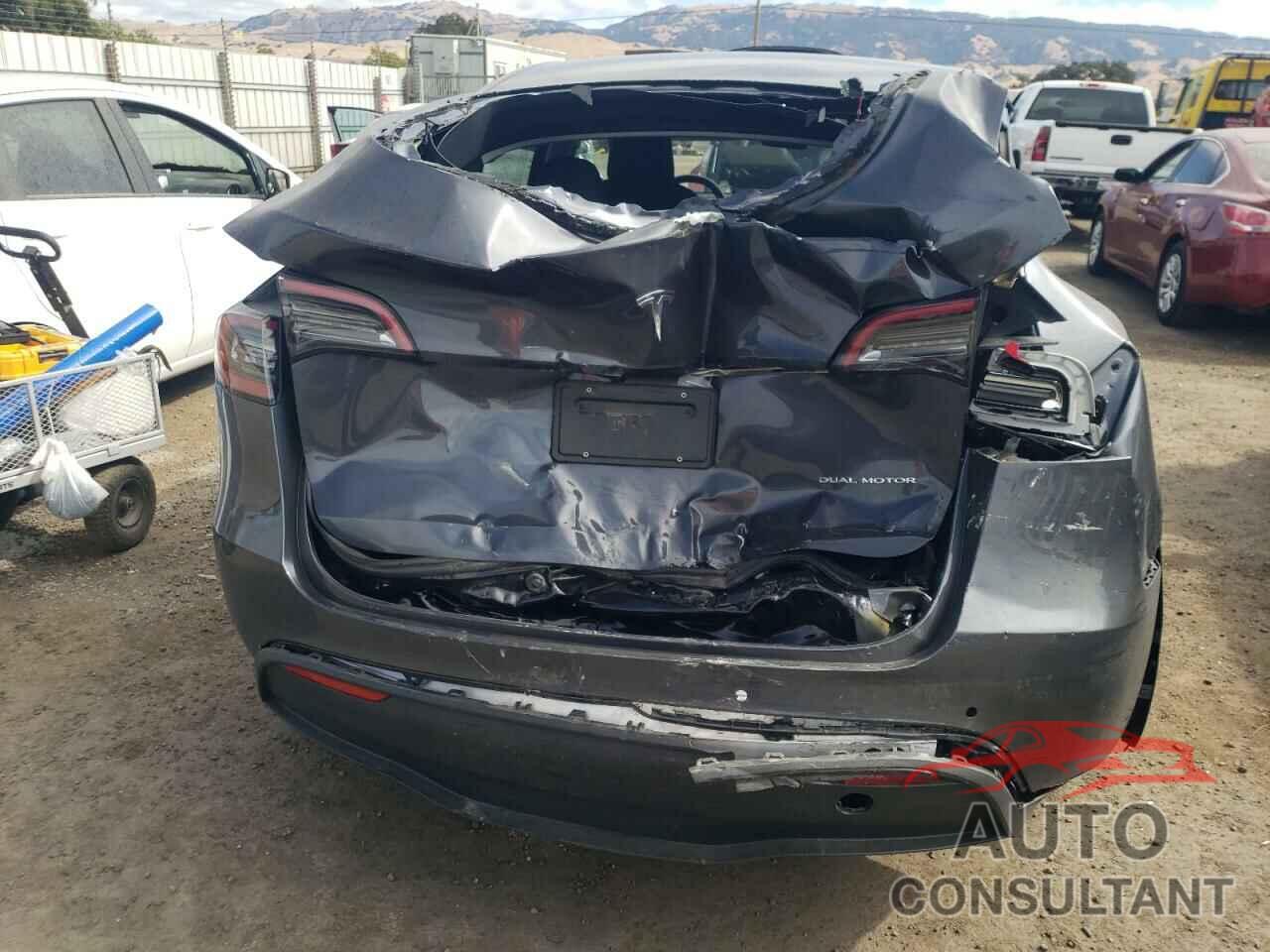 TESLA MODEL Y 2022 - 7SAYGDEE0NF383430