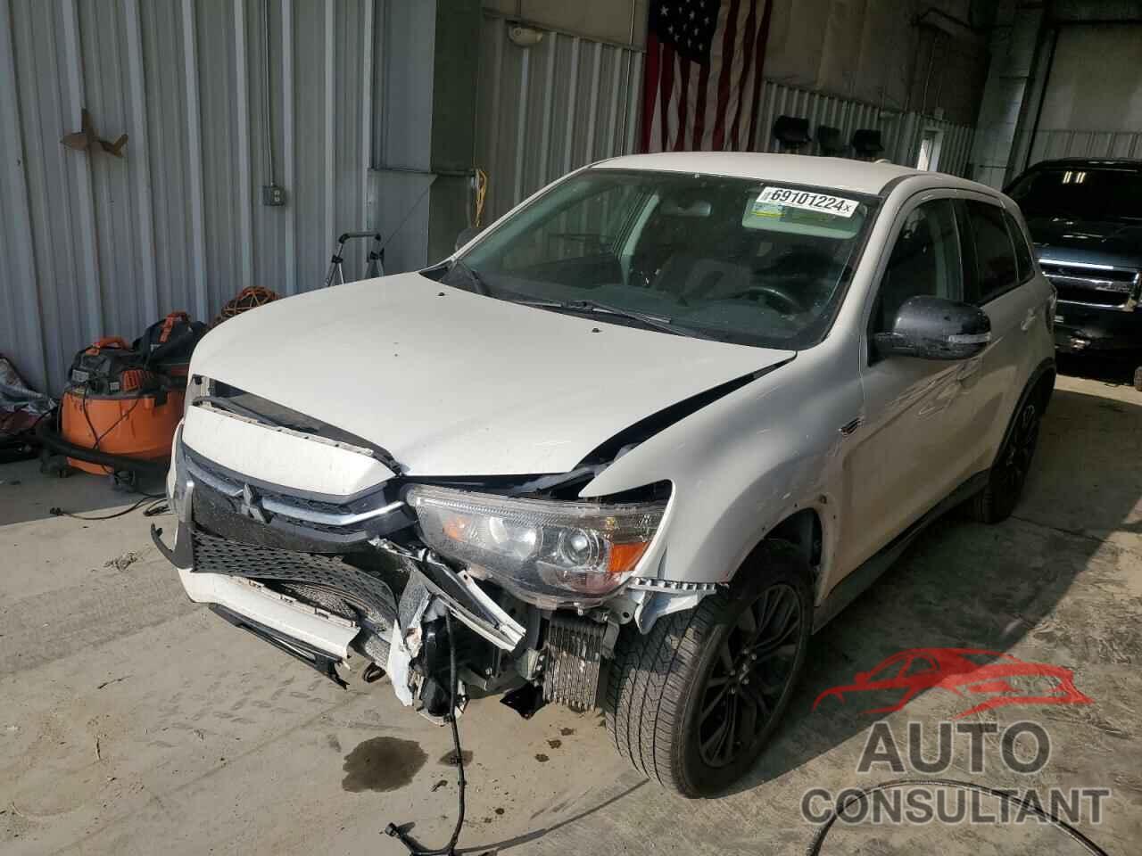 MITSUBISHI OUTLANDER 2018 - JA4AP3AU3JU009072