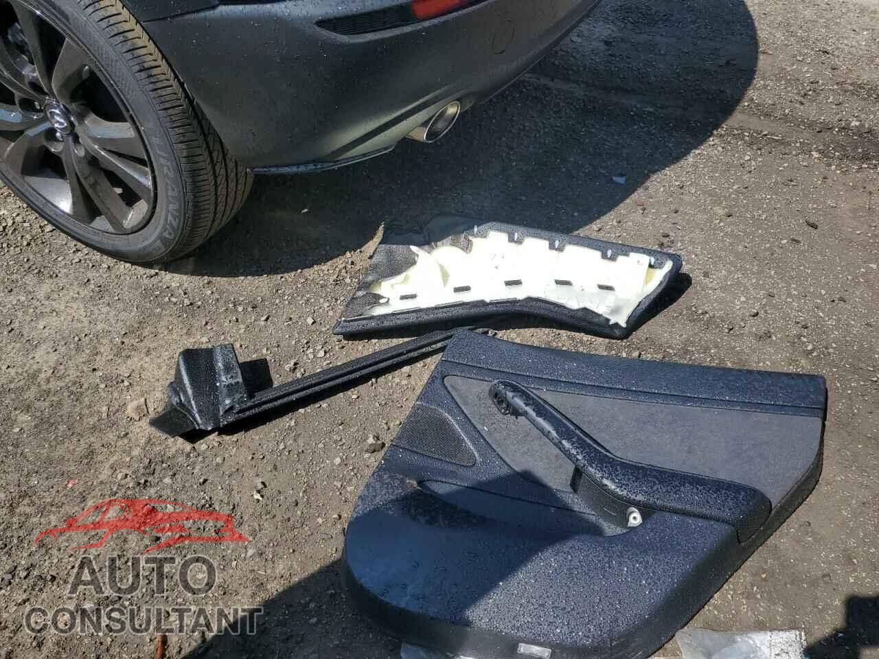 TESLA MODEL 3 2018 - 5YJ3E1EA0JF007992