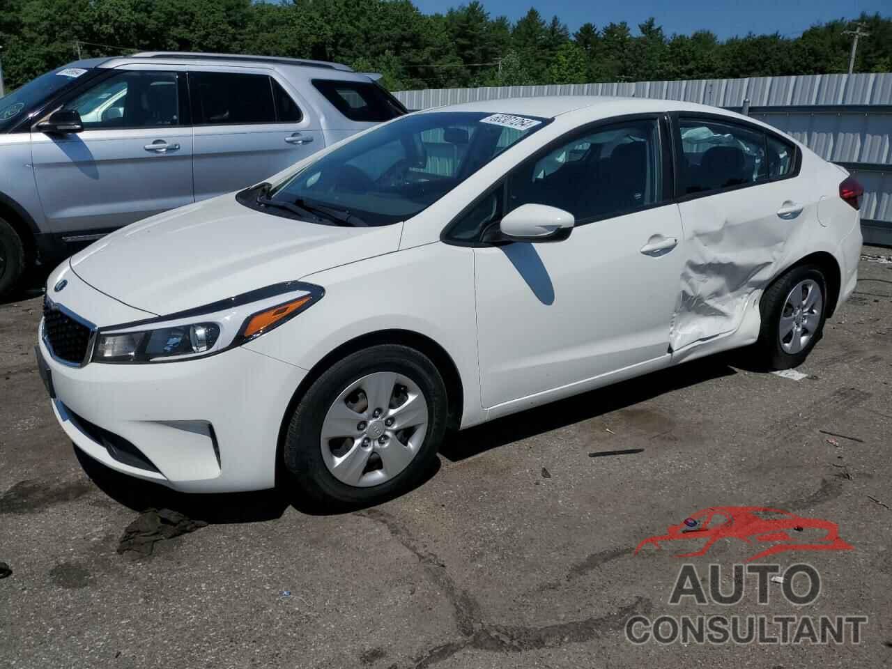 KIA FORTE 2018 - 3KPFK4A75JE272916