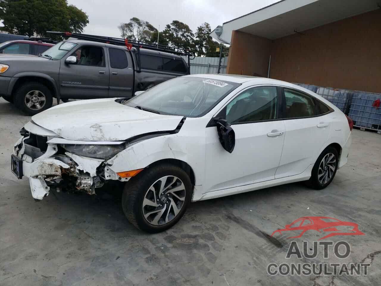 HONDA CIVIC 2018 - 2HGFC2F76JH552439