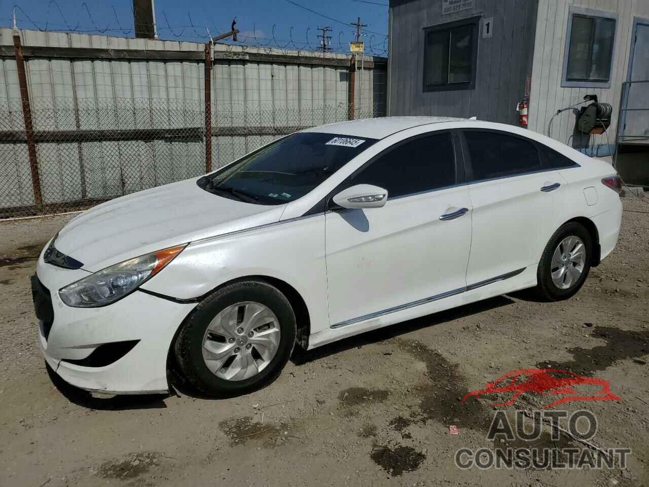 HYUNDAI SONATA 2015 - KMHEC4A47FA121550