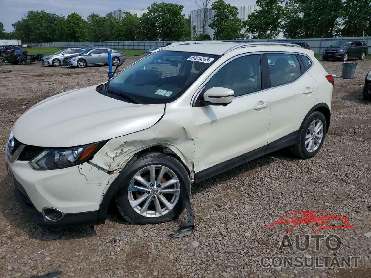 NISSAN ROGUE 2017 - JN1BJ1CR4HW113497