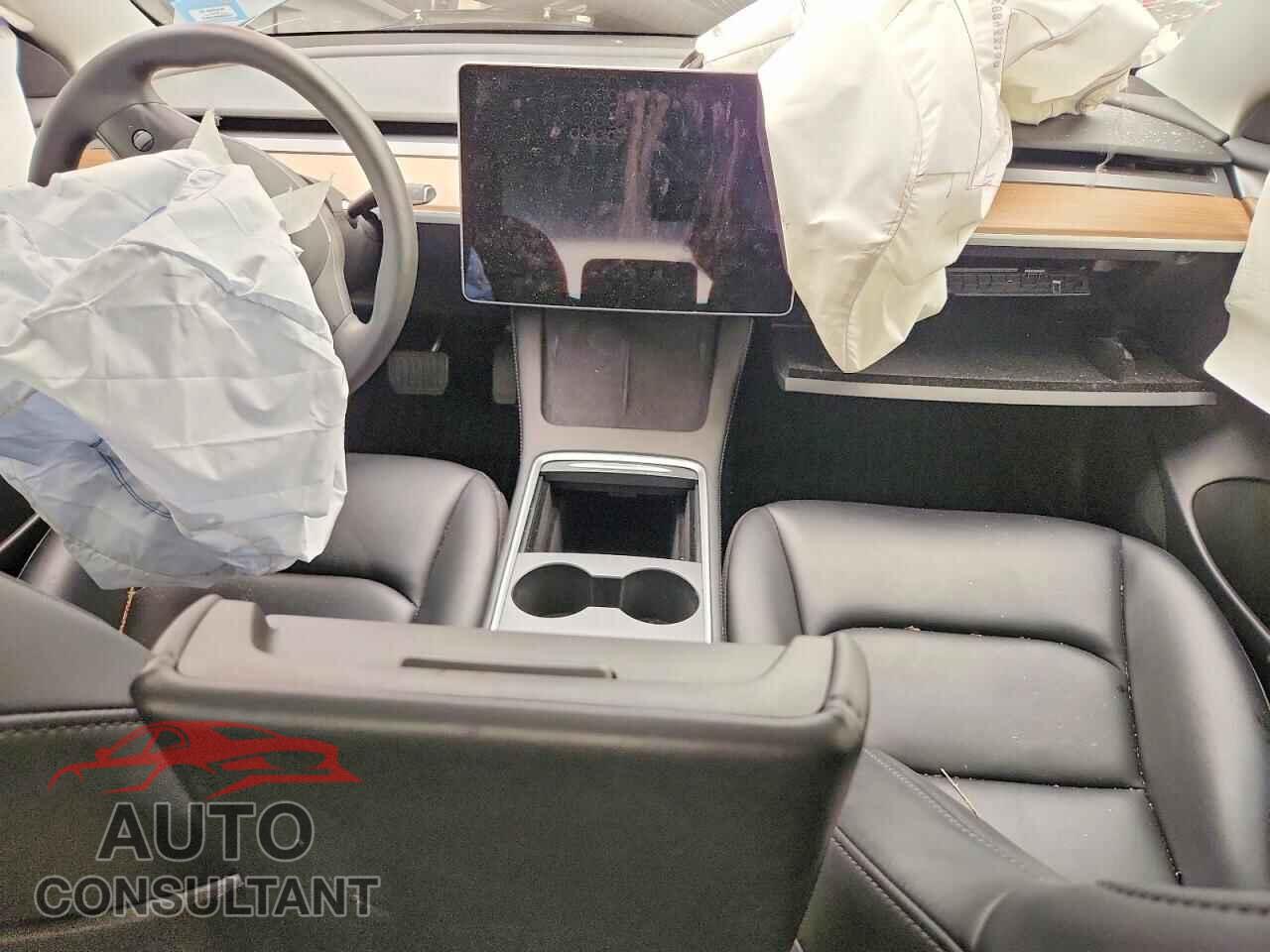 TESLA MODEL 3 2023 - 5YJ3E1EB9PF689997