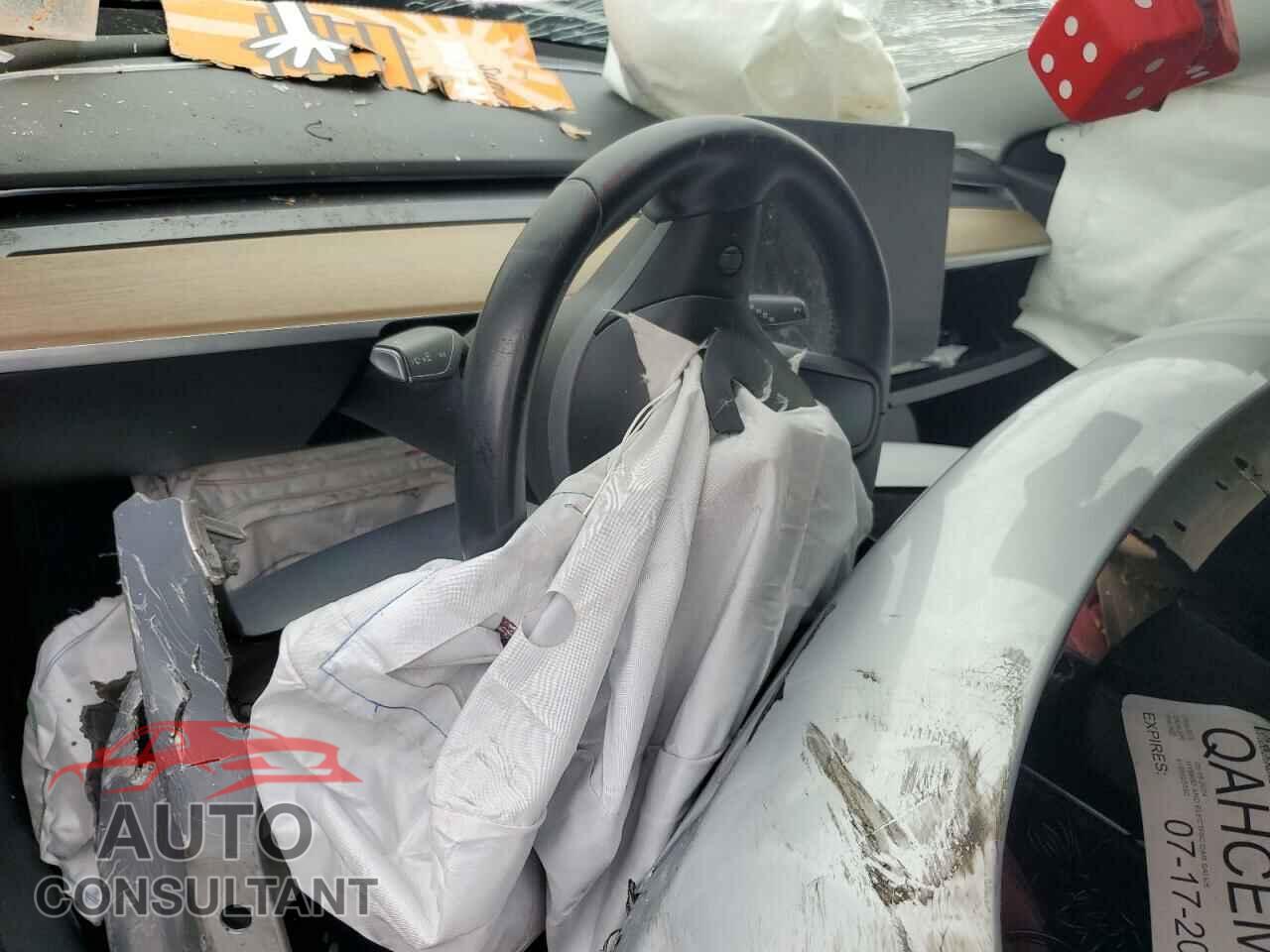 TESLA MODEL 3 2018 - 5YJ3E1EA5JF095289