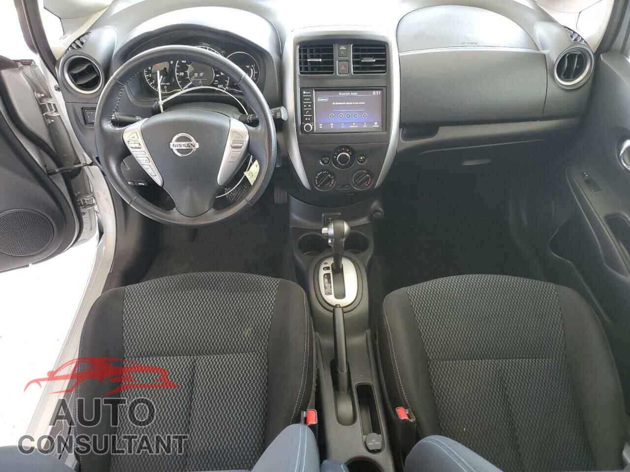 NISSAN VERSA 2019 - 3N1CE2CP3KL361458