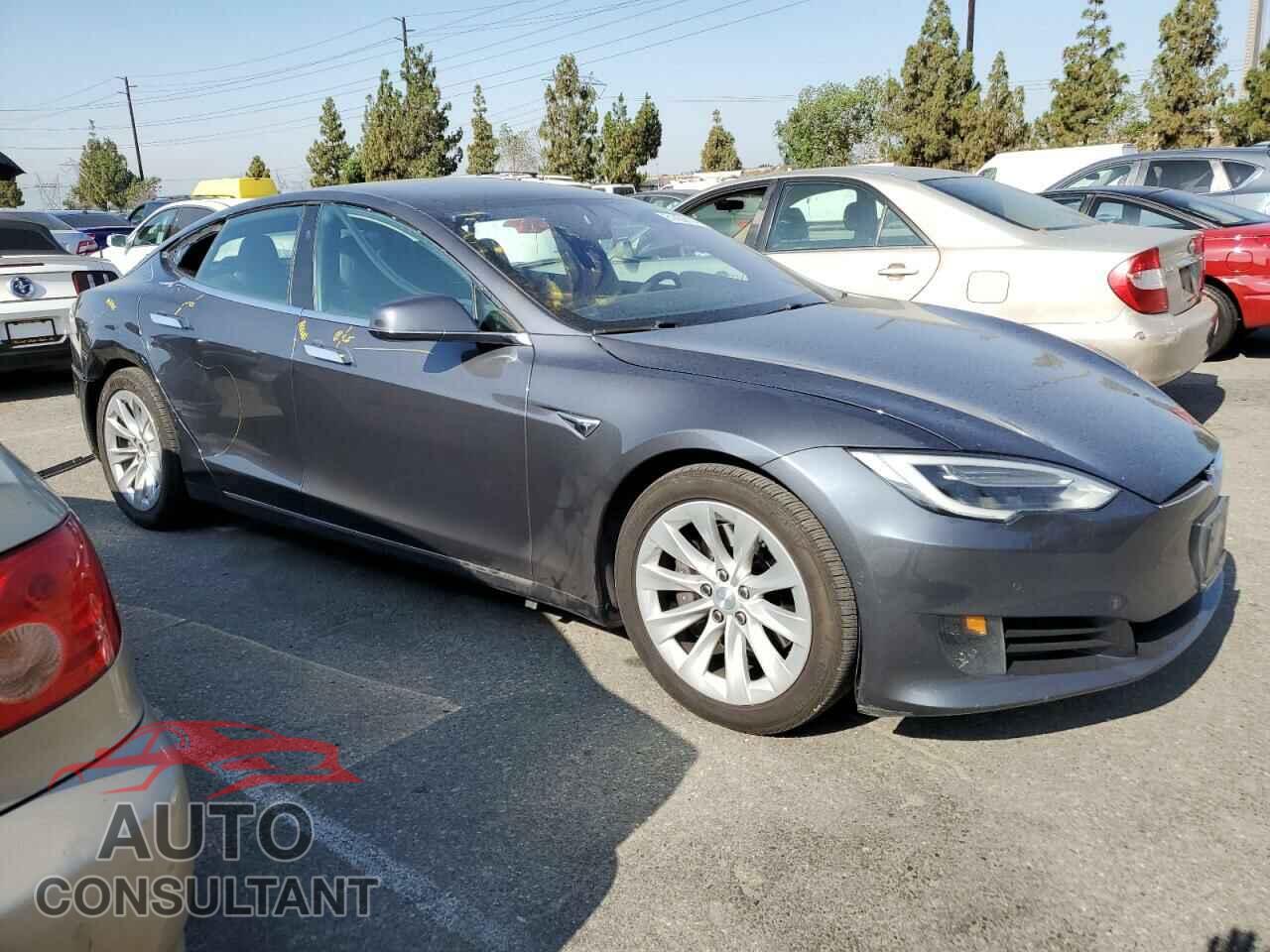 TESLA MODEL S 2017 - 5YJSA1E11HF199151