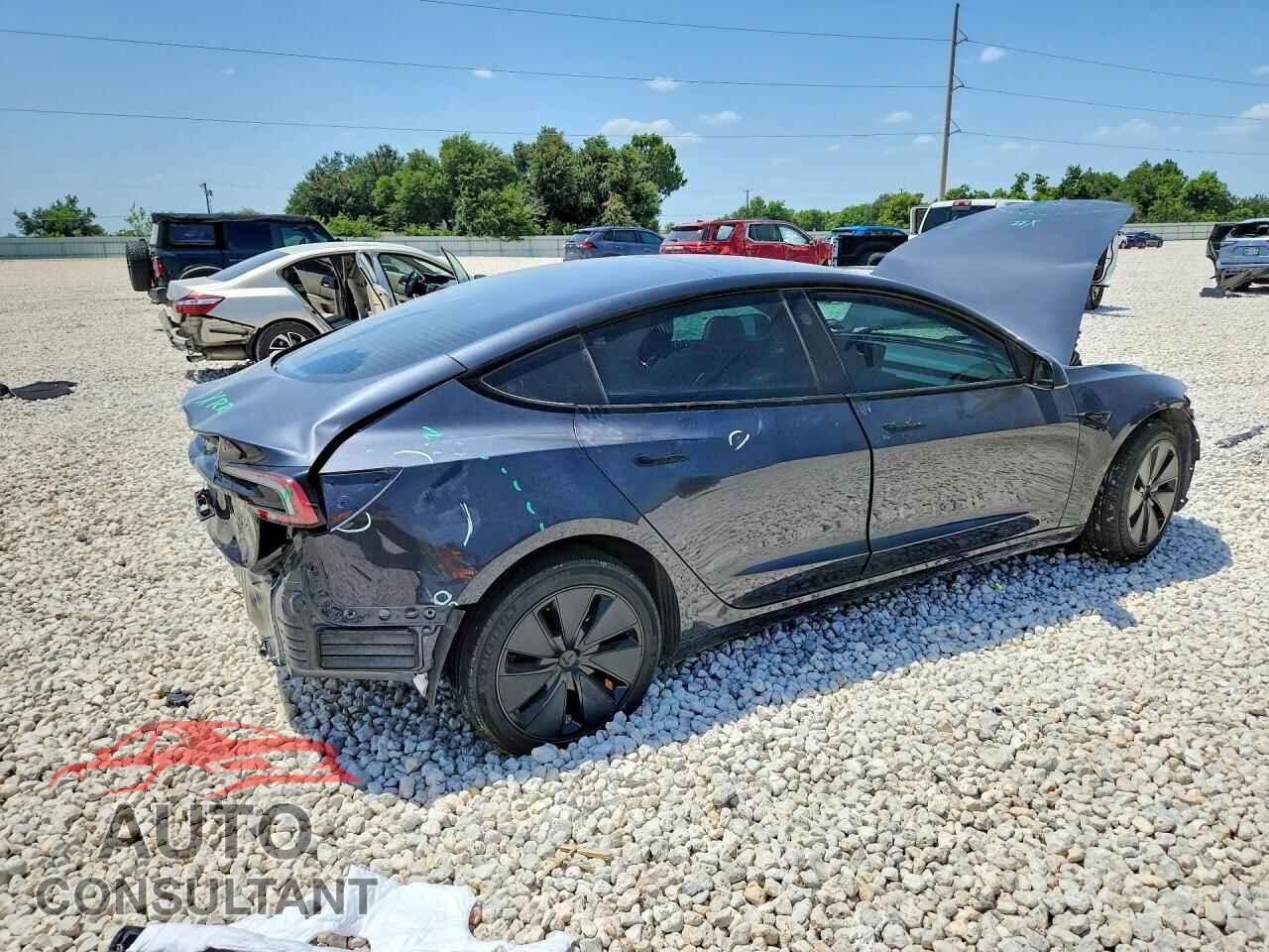 TESLA MODEL 3 2025 - 5YJ3E1EA1SF010434