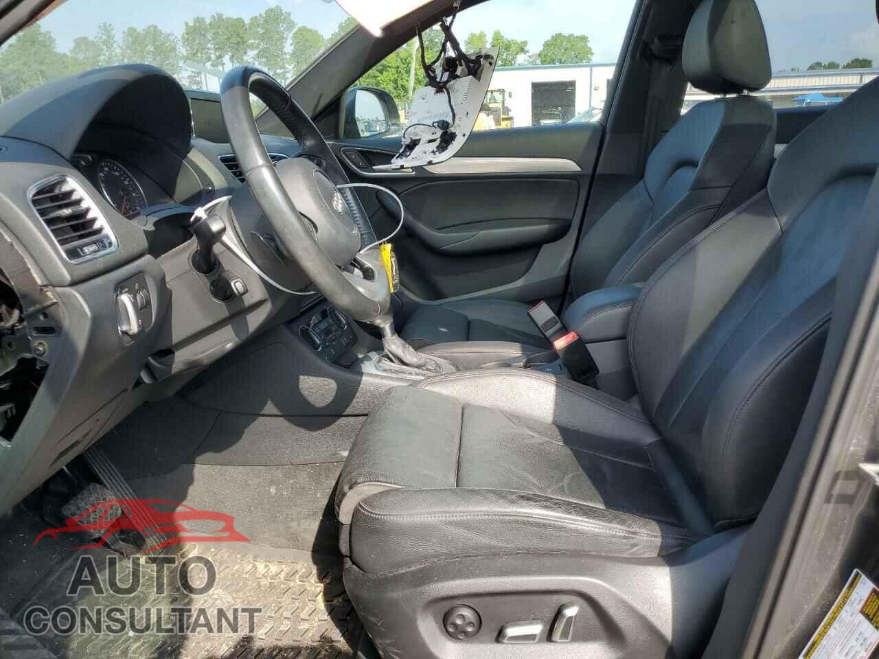 AUDI Q3 2018 - WA1BCCFS1JR006830