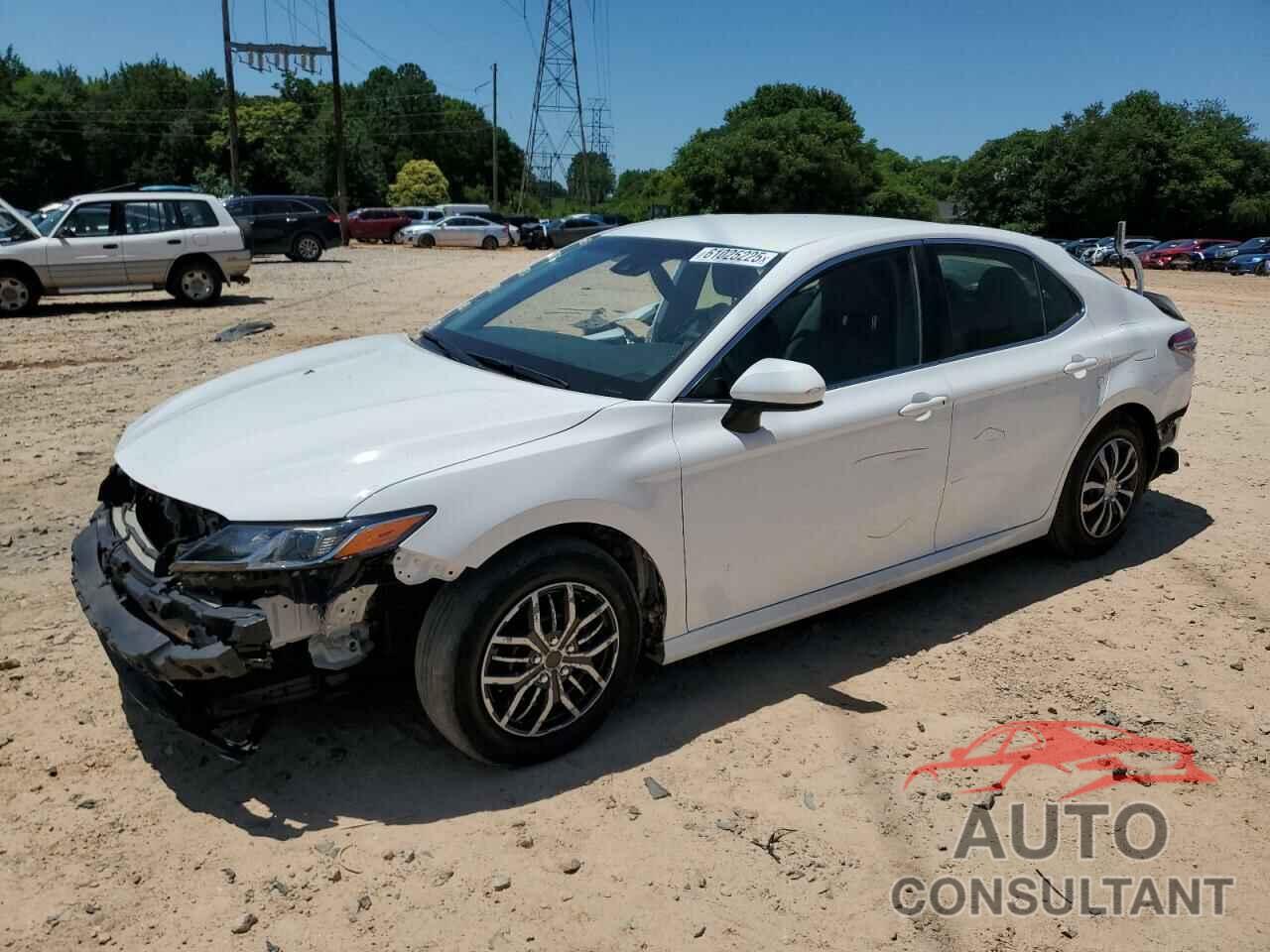 TOYOTA CAMRY 2018 - 4T1B11HK1JU654058