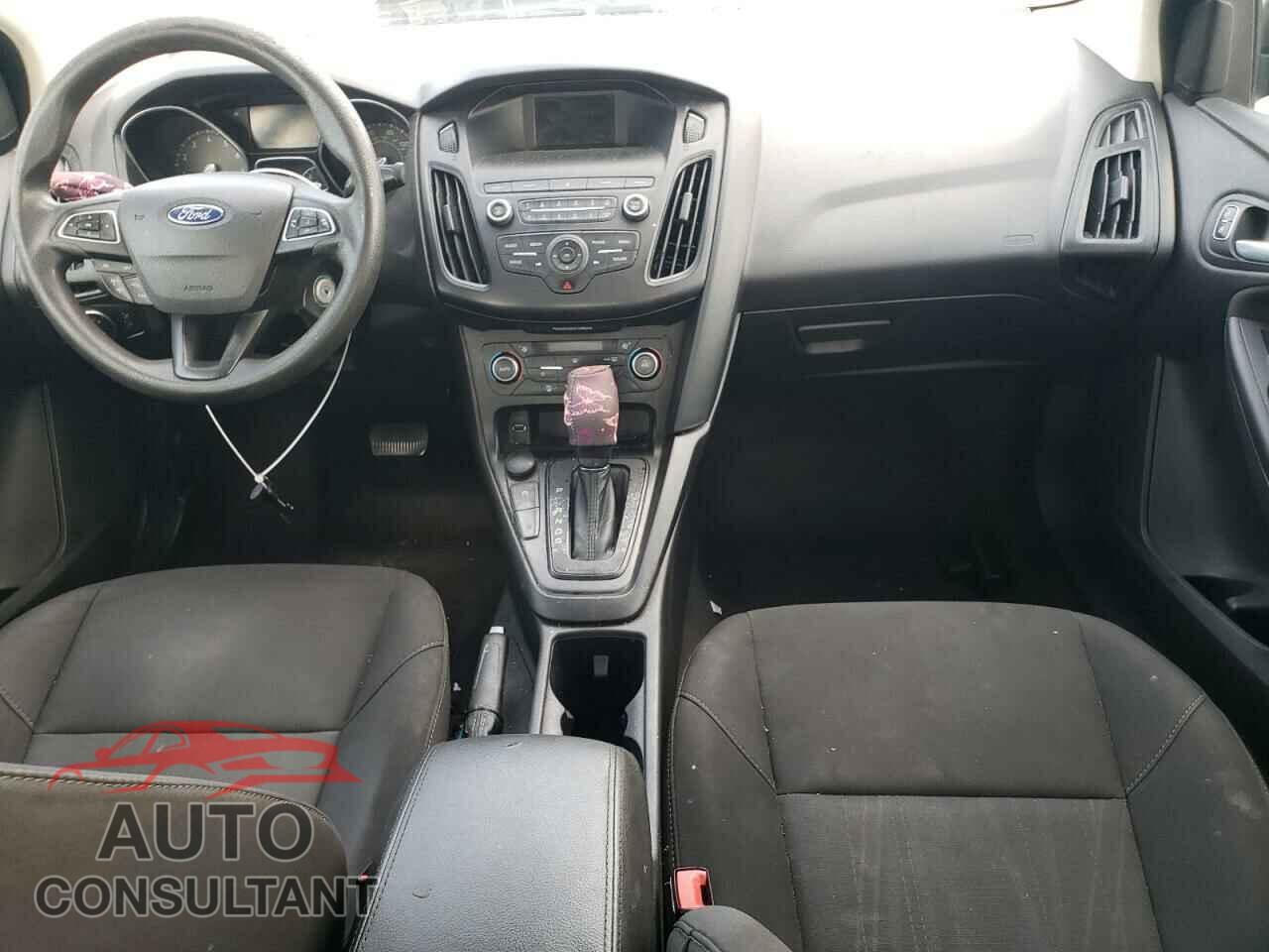 FORD FOCUS 2018 - 1FADP3FE0JL265573