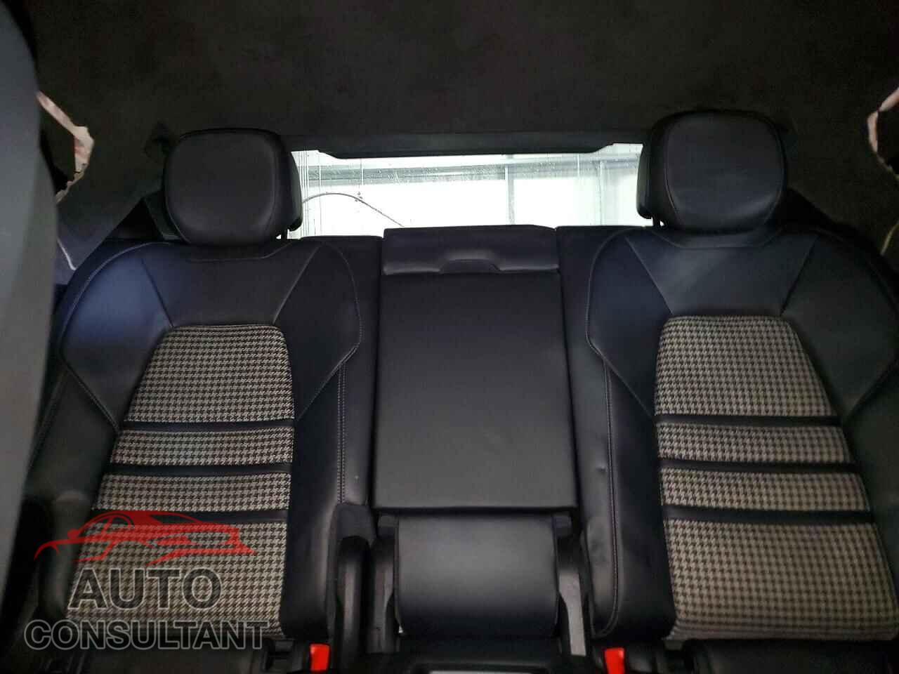 PORSCHE CAYENNE 2021 - WP1BA2AY1MDA41756