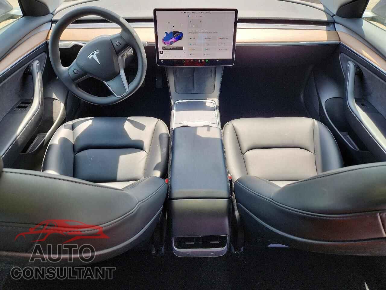 TESLA MODEL 3 2021 - 5YJ3E1EB2MF049593