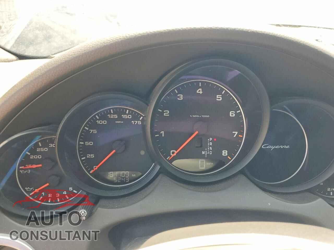 PORSCHE CAYENNE 2016 - WP1AA2A28GLA04317