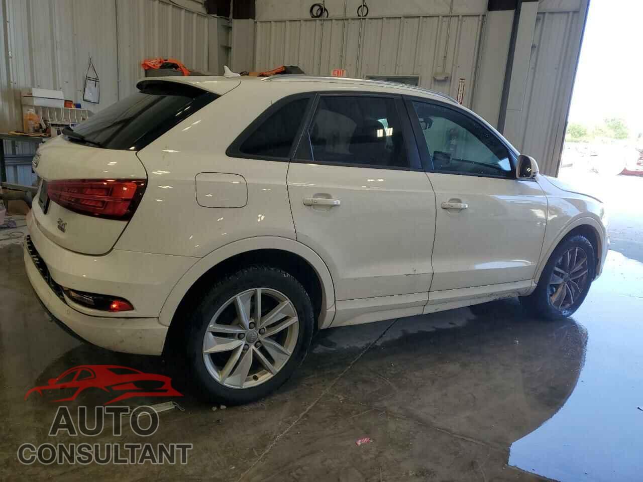 AUDI Q3 2017 - WA1ECCFS7HR017600