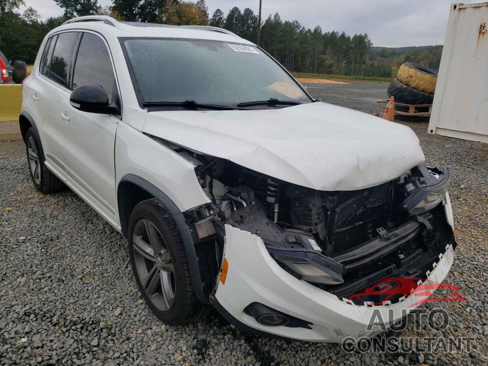 VOLKSWAGEN TIGUAN 2017 - WVGTV7AX1HK026671