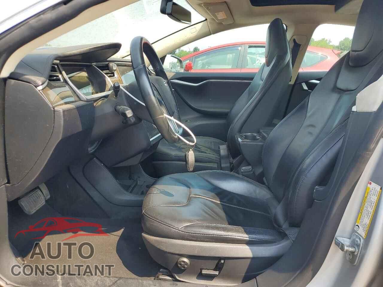 TESLA MODEL S 2013 - 5YJSA1DN0DFP18656