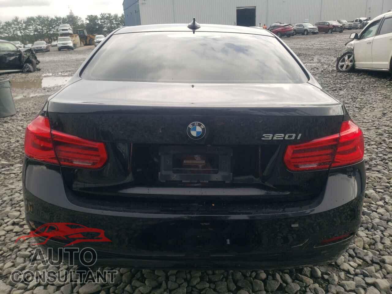 BMW 3 SERIES 2018 - WBA8E1G56JNU90277