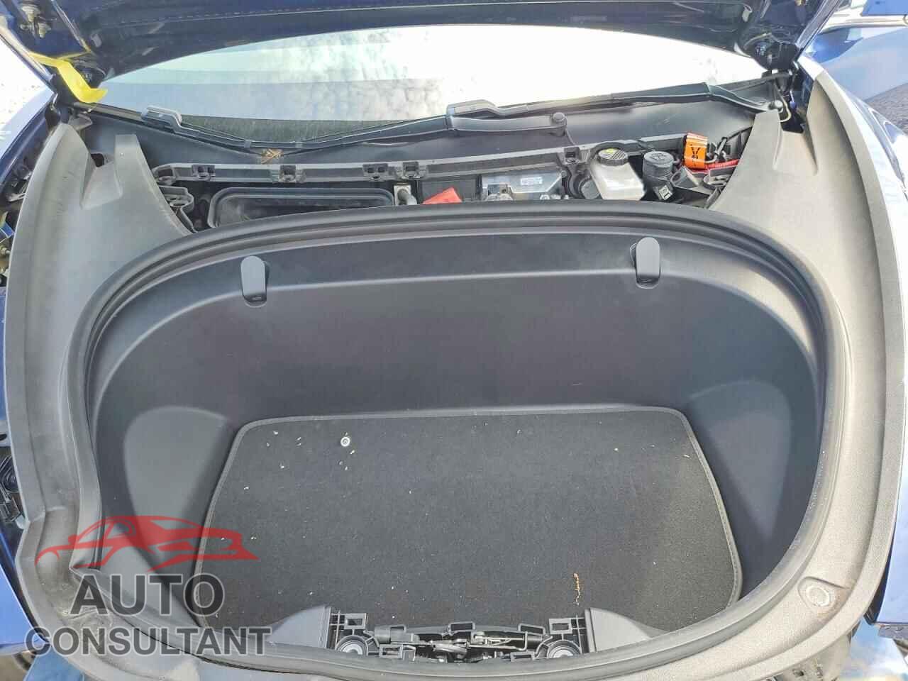 TESLA MODEL 3 2019 - 5YJ3E1EB2KF364939