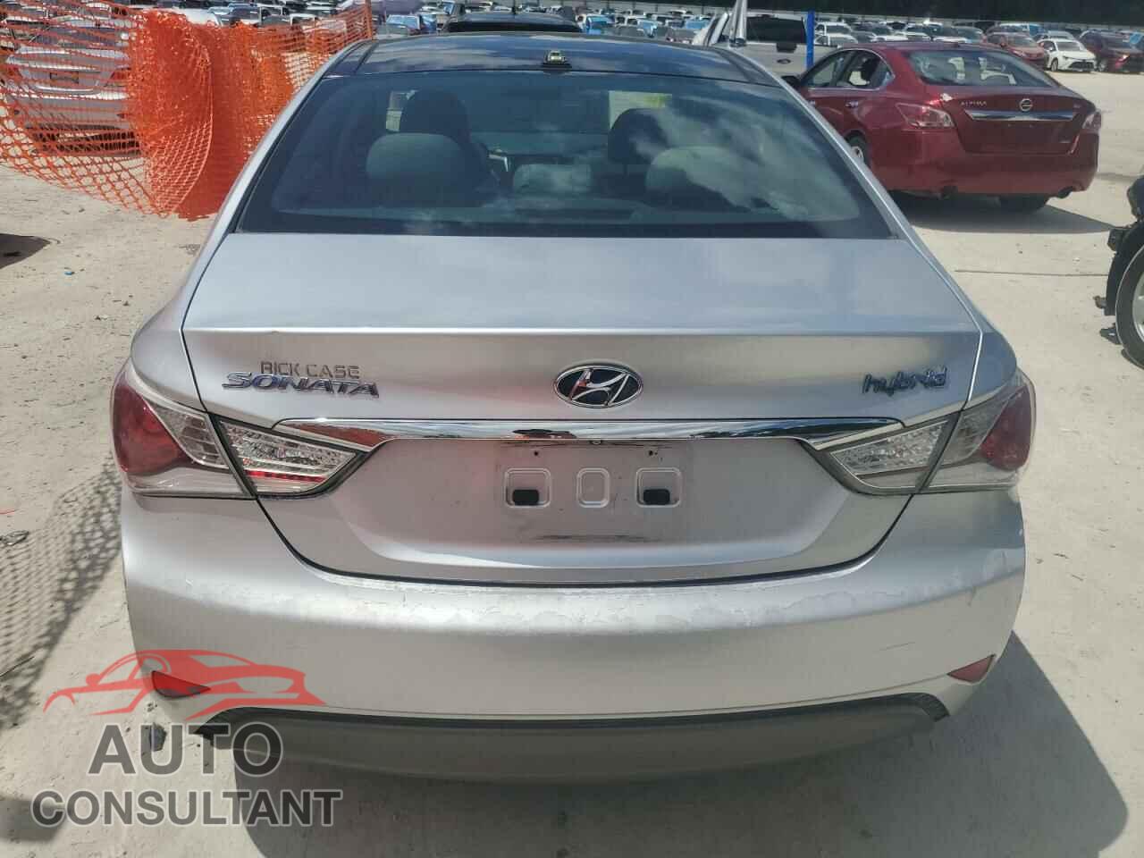 HYUNDAI SONATA 2011 - KMHEC4A47BA007798