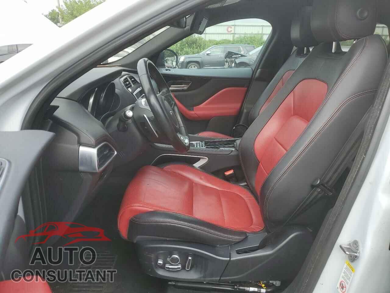 JAGUAR F-PACE 2018 - SADCL2FX4JA320961