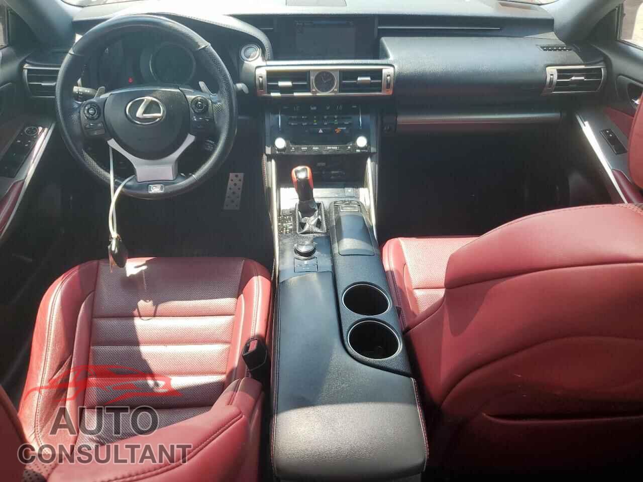 LEXUS IS 2014 - JTHCE1D20E5003084