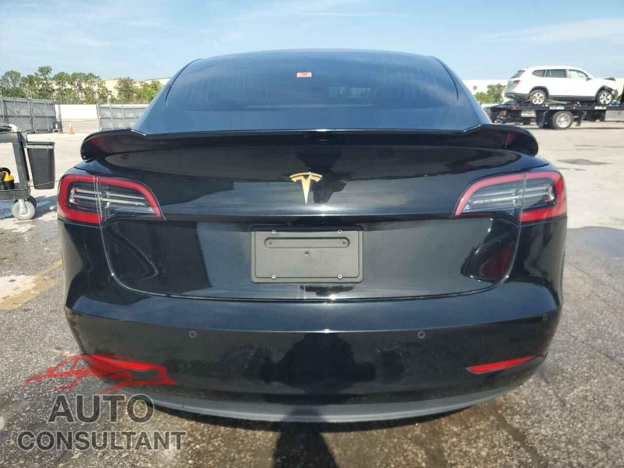 TESLA MODEL 3 2019 - 5YJ3E1EA6KF445210