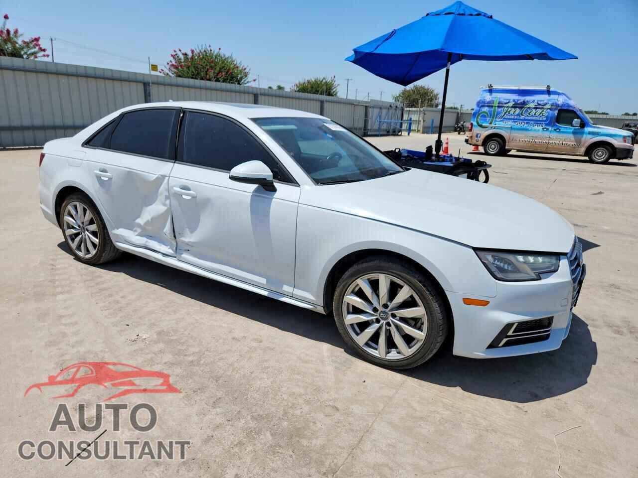 AUDI A4 2018 - WAUKMAF46JA041125