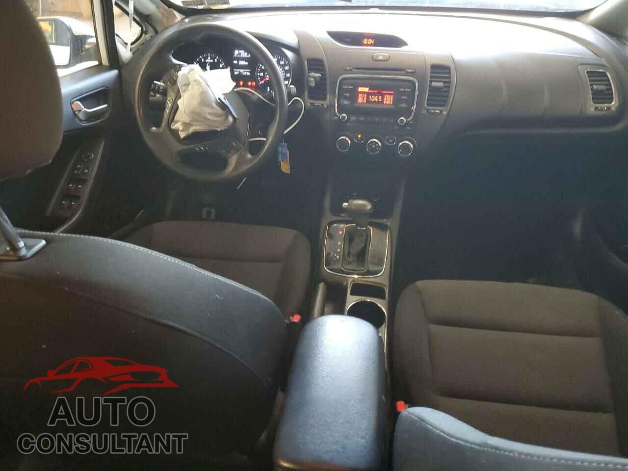 KIA FORTE 2017 - 3KPFK4A76HE013006