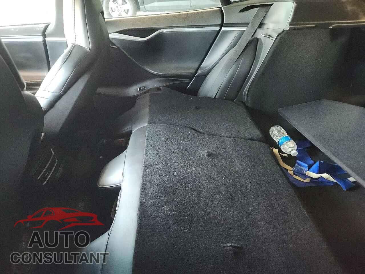 TESLA MODEL S 2016 - 5YJSA1E49GF143399