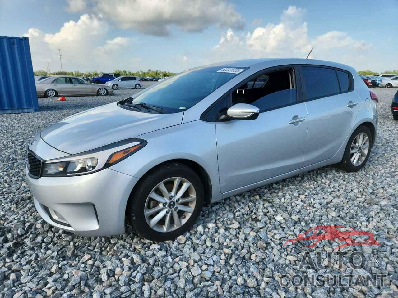 KIA FORTE 2017 - KNAFK5A80H5688499