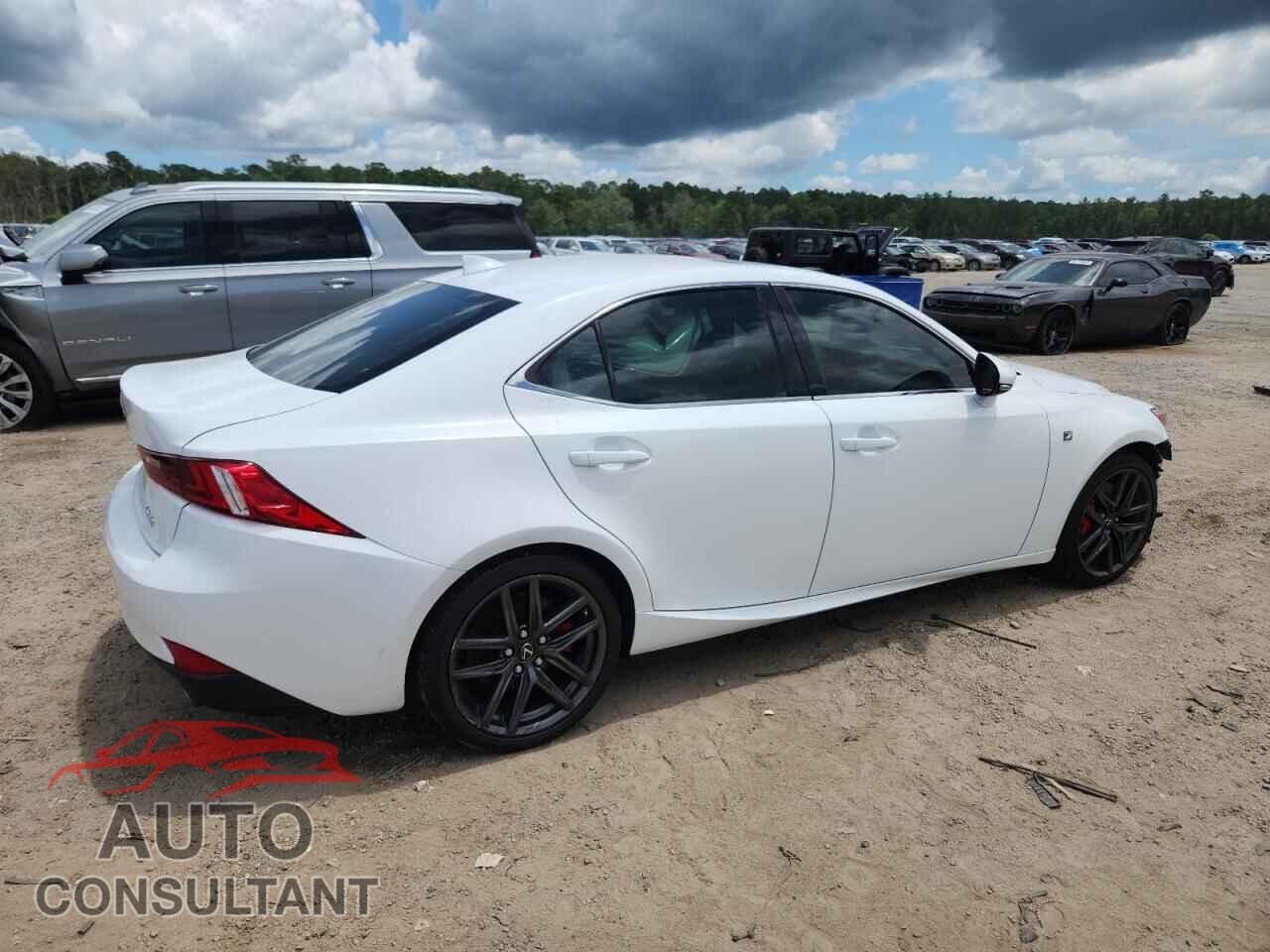 LEXUS IS 2014 - JTHBE1D25E5000368