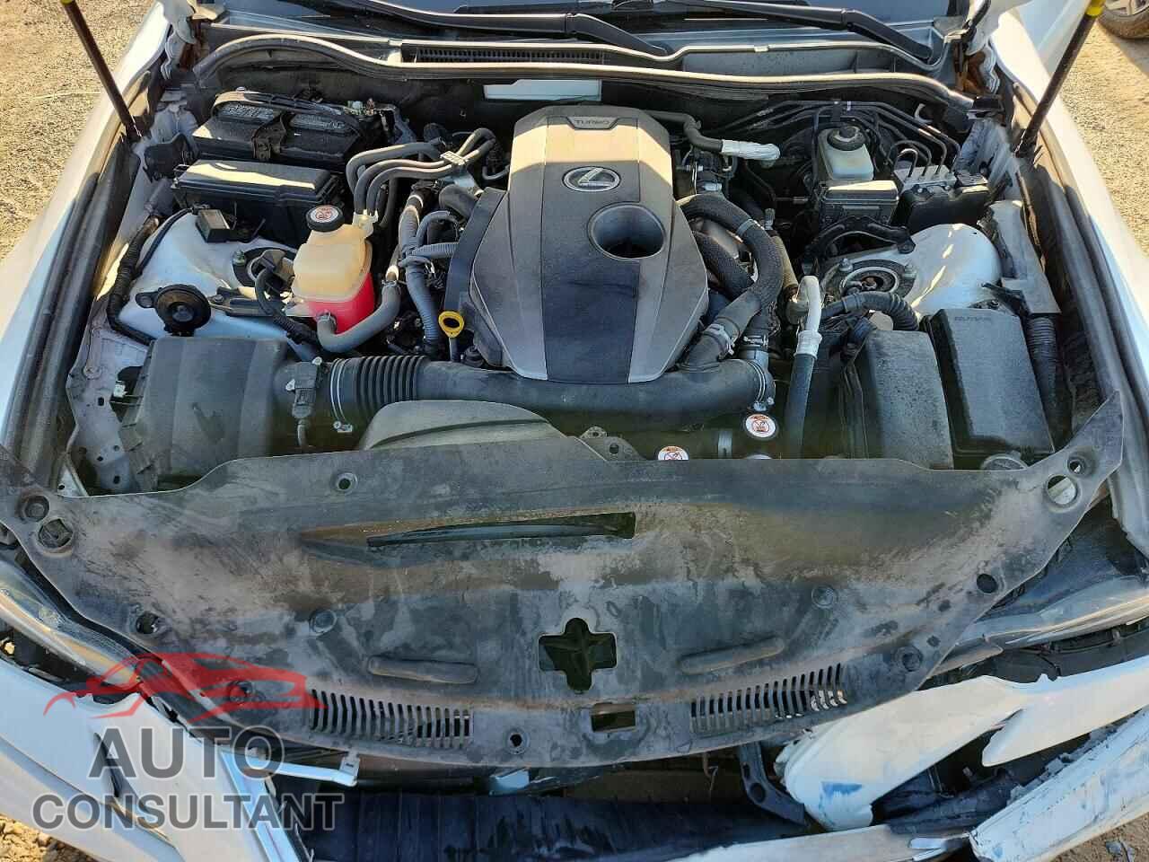 LEXUS IS 2018 - JTHBA1D29J5072003