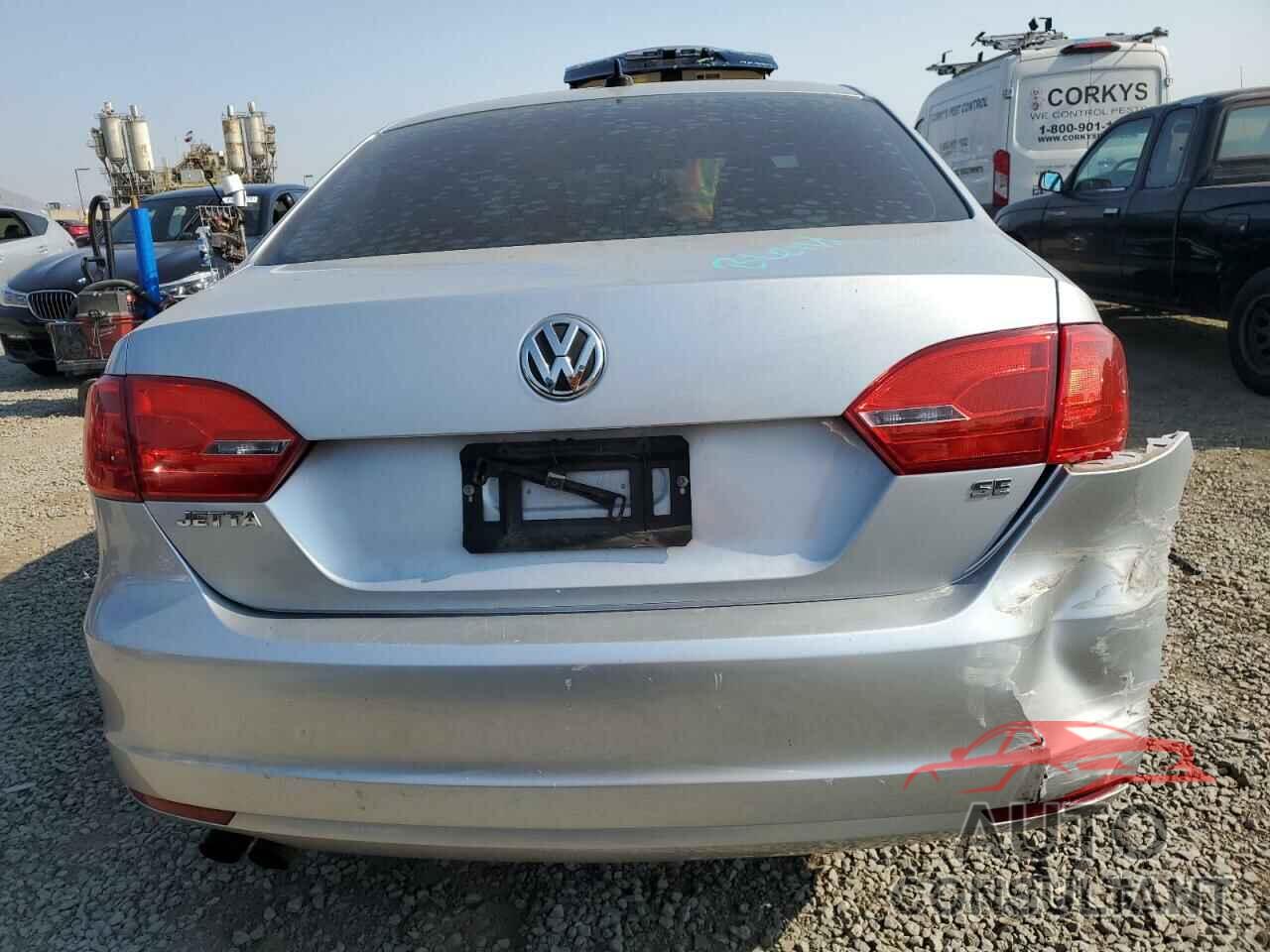 VOLKSWAGEN JETTA 2014 - 3VWD17AJ9EM437088