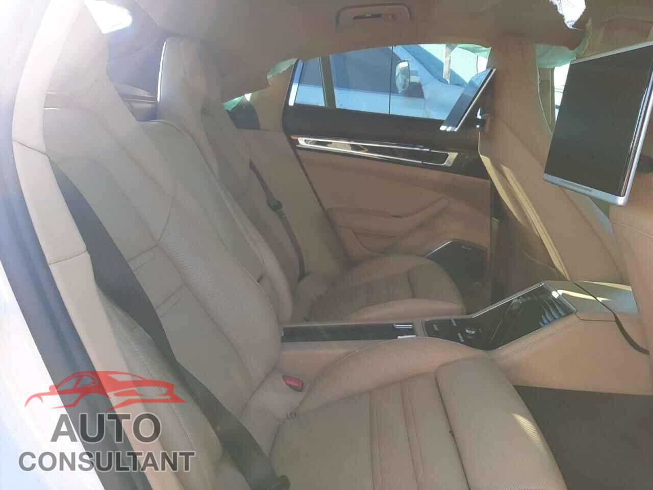 PORSCHE PANAMERA 2017 - WP0AF2A72HL152706