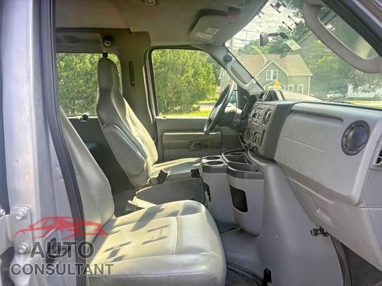 FORD ECONOLINE 2013 - 1FTNE2EW5DDB17877