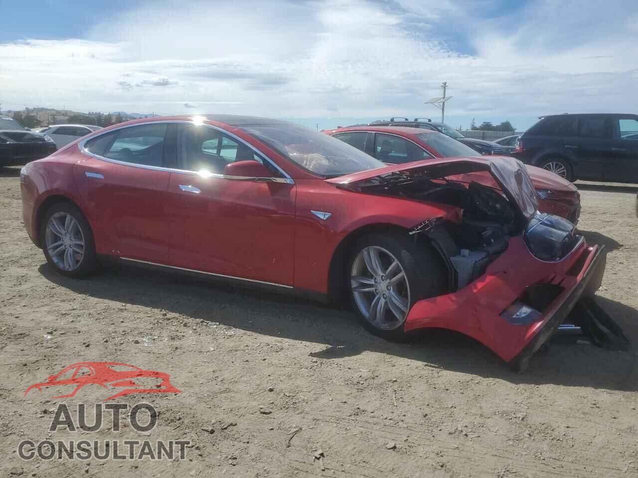 TESLA MODEL S 2013 - 5YJSA1DN2DFP20523