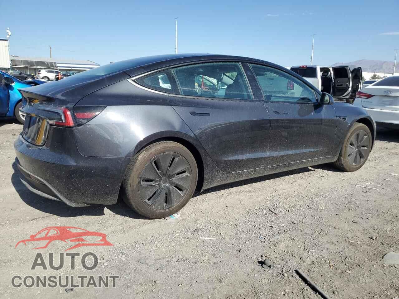 TESLA MODEL 3 2024 - 5YJ3E1EA5RF737487