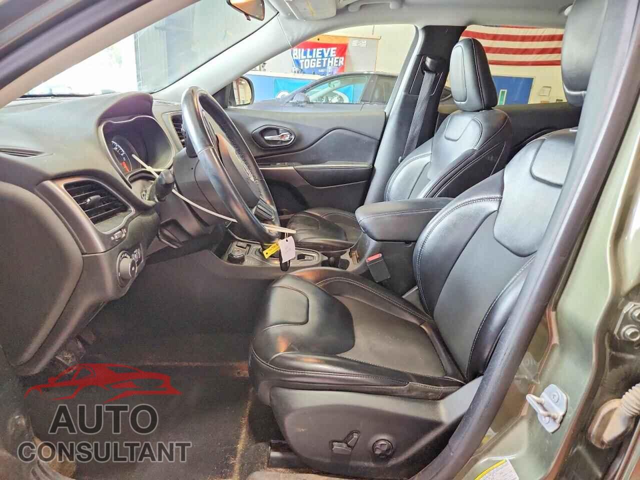 JEEP CHEROKEE 2019 - 1C4PJMLB2KD395634