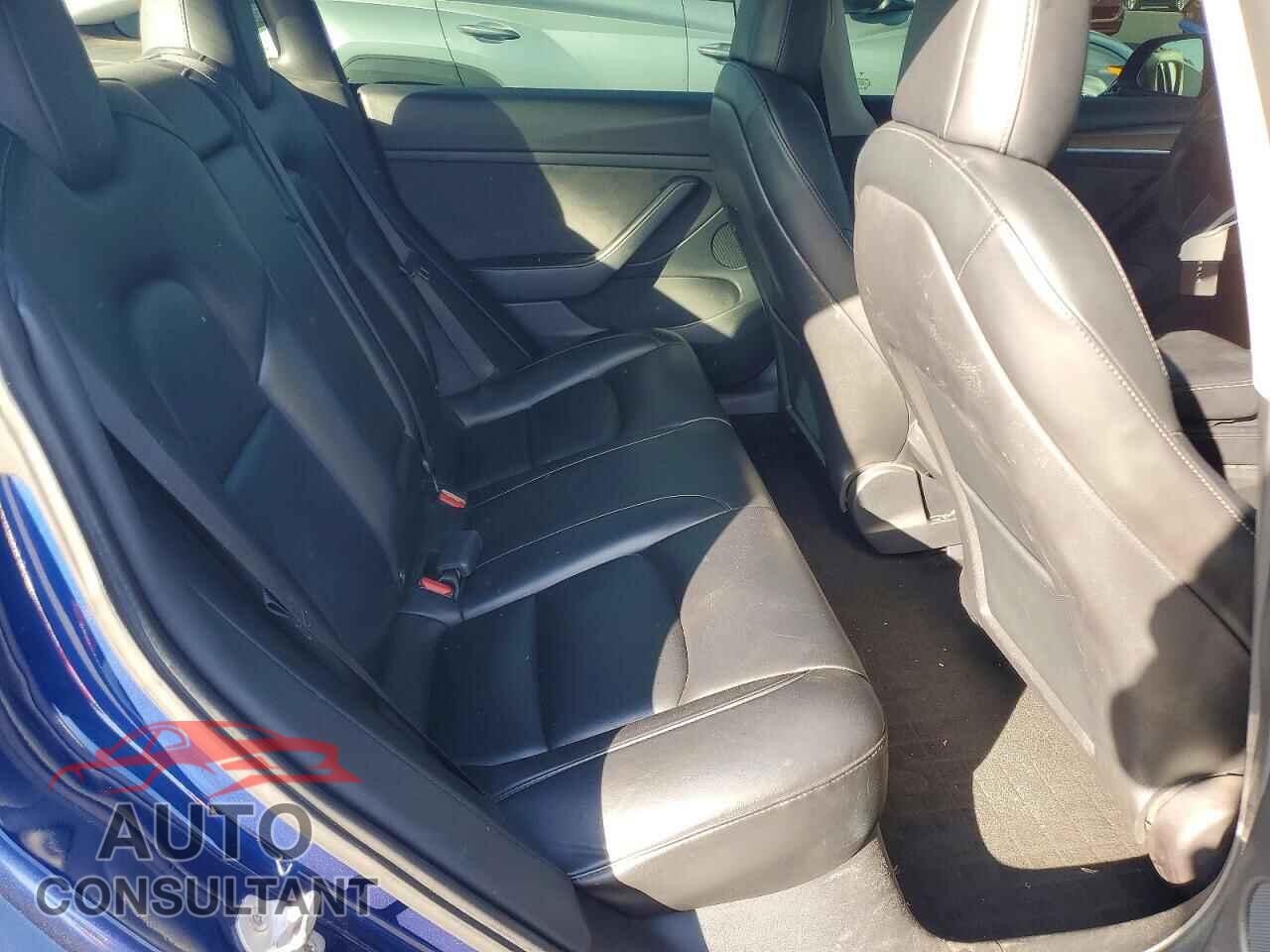 TESLA MODEL 3 2022 - 5YJ3E1EA4NF142947