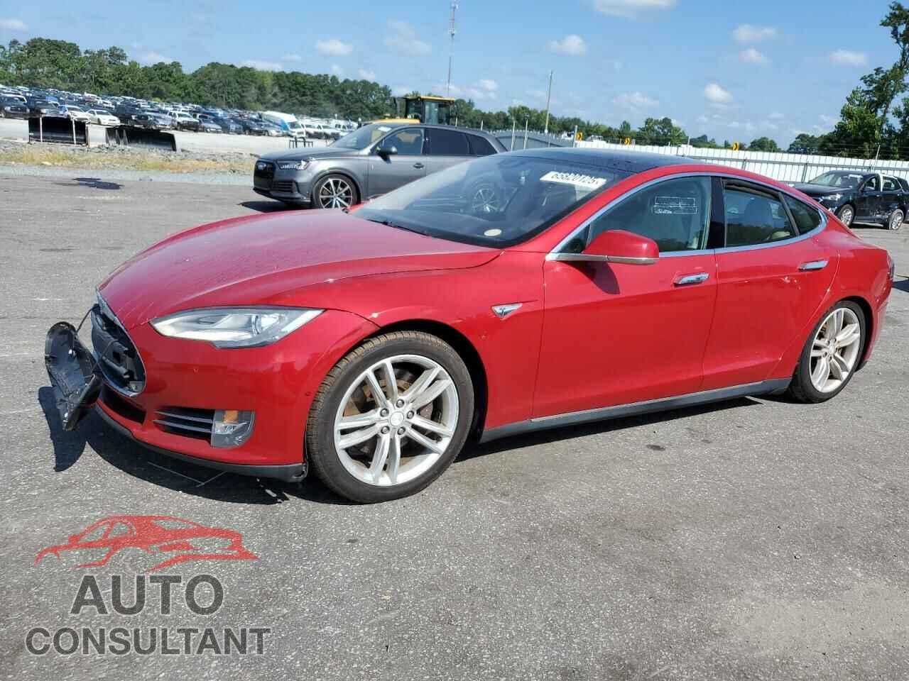 TESLA MODEL S 2015 - 5YJSA1V21FF100219