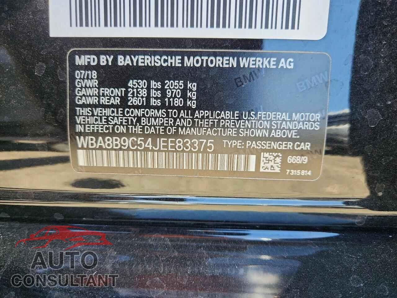 BMW 3 SERIES 2018 - WBA8B9C54JEE83375