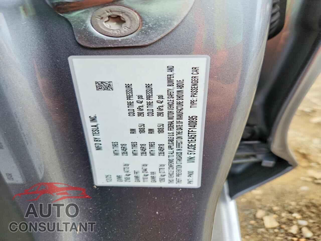 TESLA MODEL 3 2026 - 5YJ3E1EA5TF140895