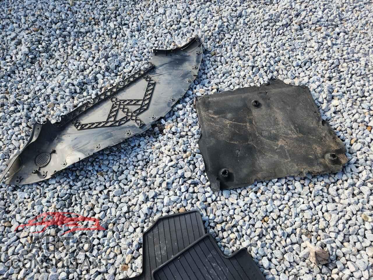 TESLA MODEL 3 2020 - 5YJ3E1EA3LF657564