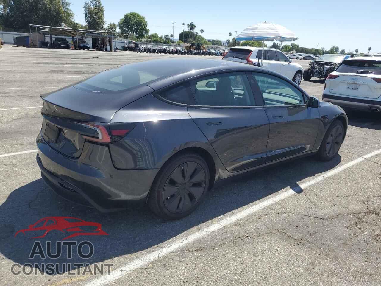 TESLA MODEL 3 2025 - 5YJ3E1EAXSF929445