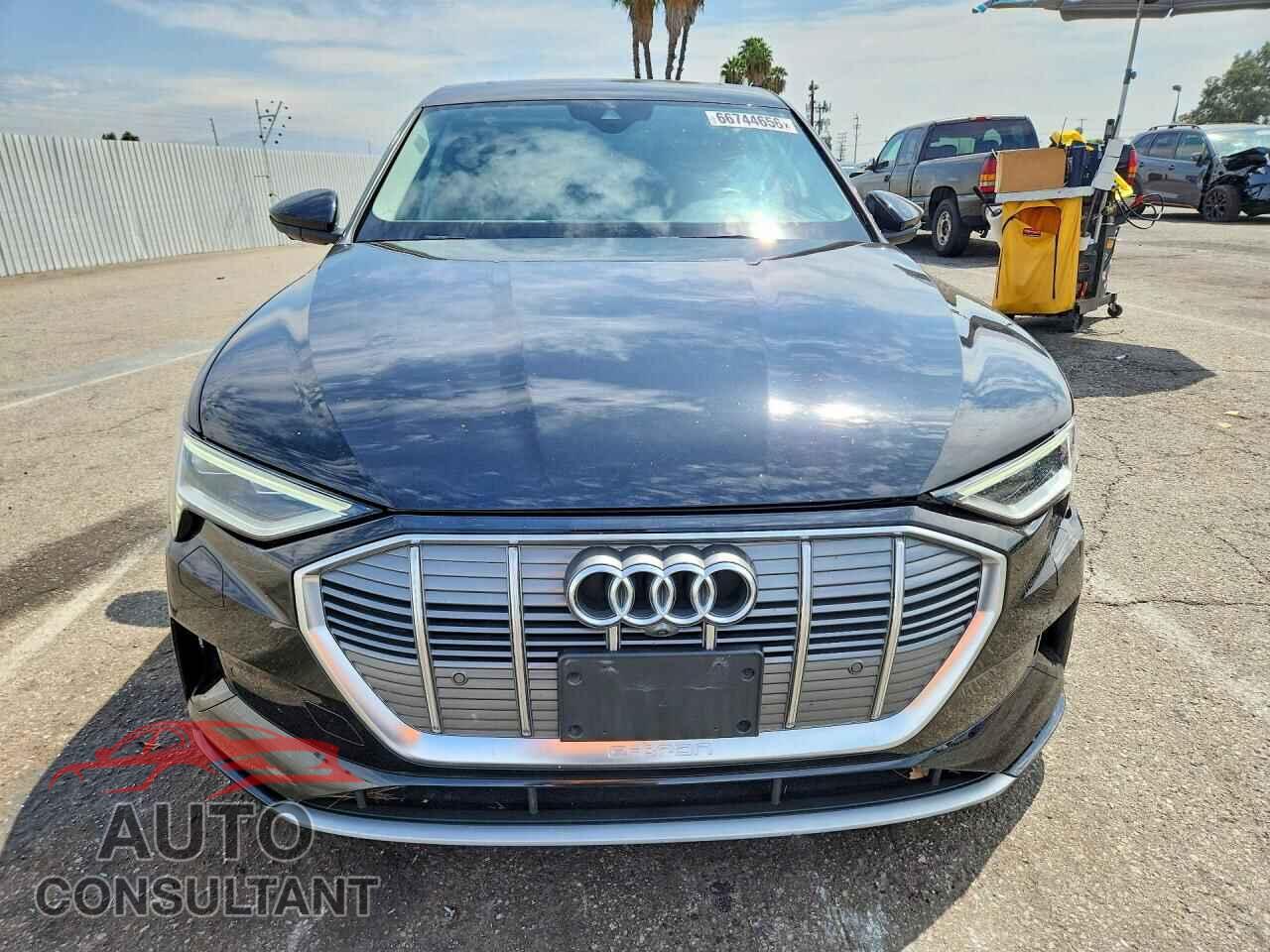 AUDI E-TRON 2020 - WA12ABGEXLB036235