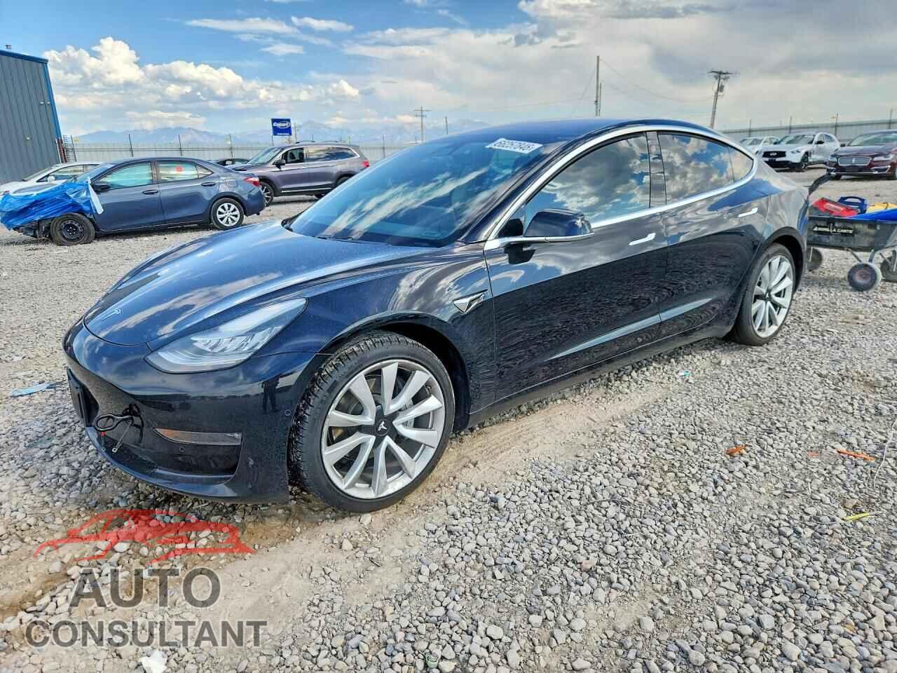 TESLA MODEL 3 2018 - 5YJ3E1EA1JF176435