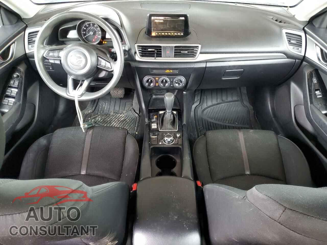 MAZDA 3 2017 - 3MZBN1U79HM106928